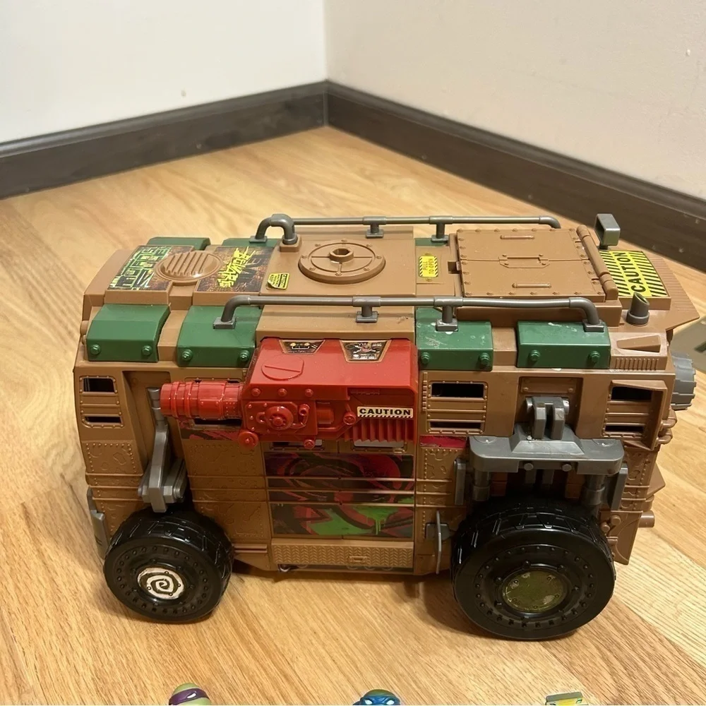 Teenage Mutant Ninja Turtles Shellraiser Vehicle W/ Action Figure Lot Kids Toy